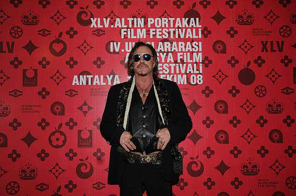 mickey rourke net worth in 2025